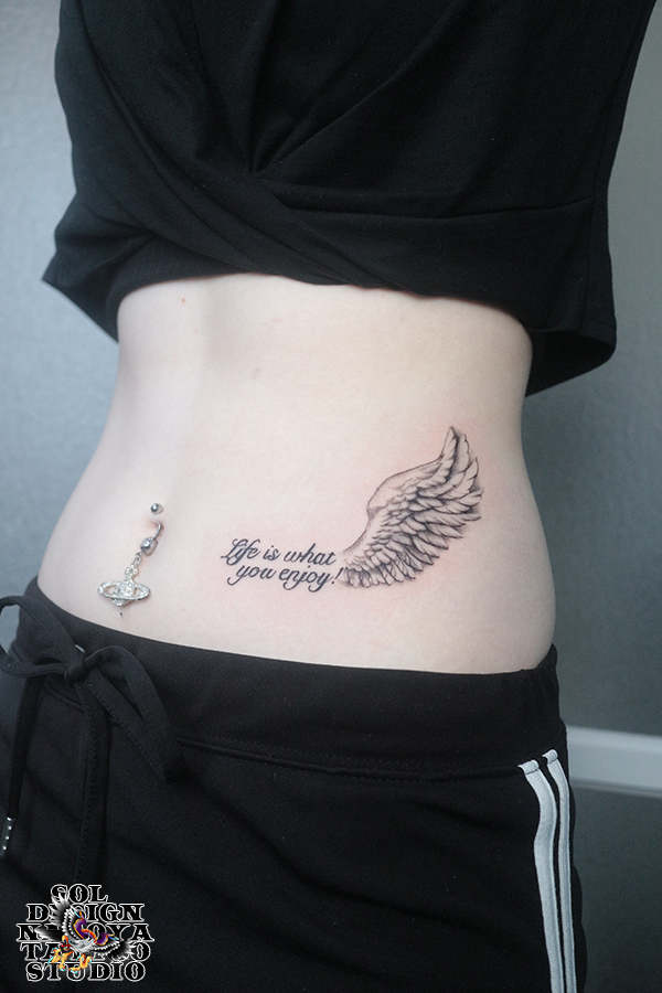 名古屋　タトゥー　女性